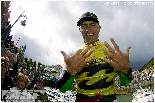 Kelly Slater Wins World Title #9 on Day 5 of the Billabong Pro Mundaka.  Credit ASP Tostee